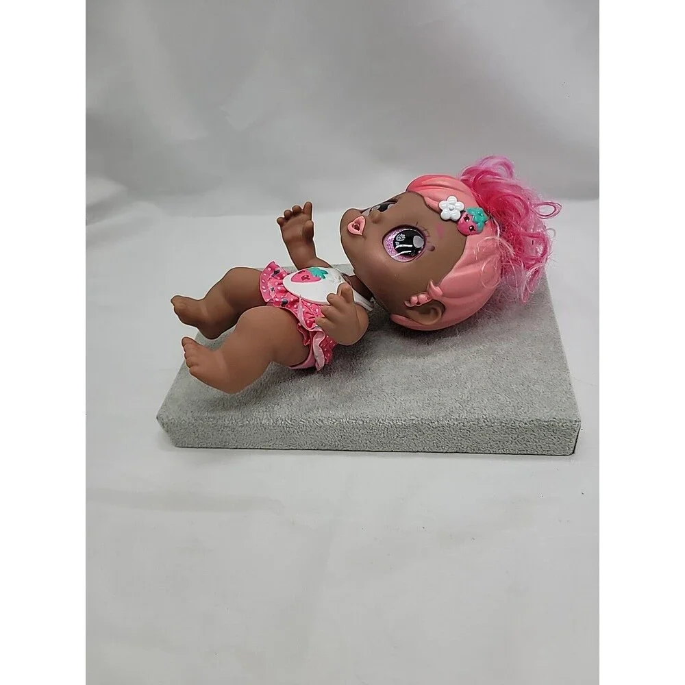 Kindi Kids Strawberry Scented Sisters 8